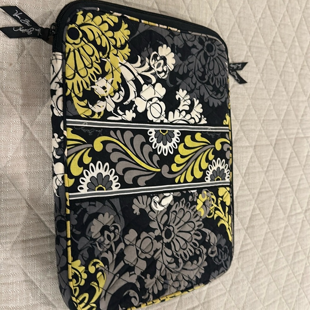 Vera Bradley computer/tablet zippered case